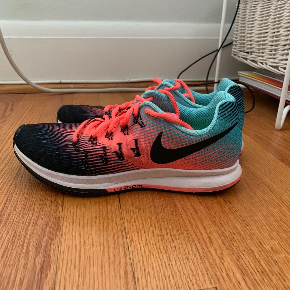 Nike Pegasus 33 Size 8.5